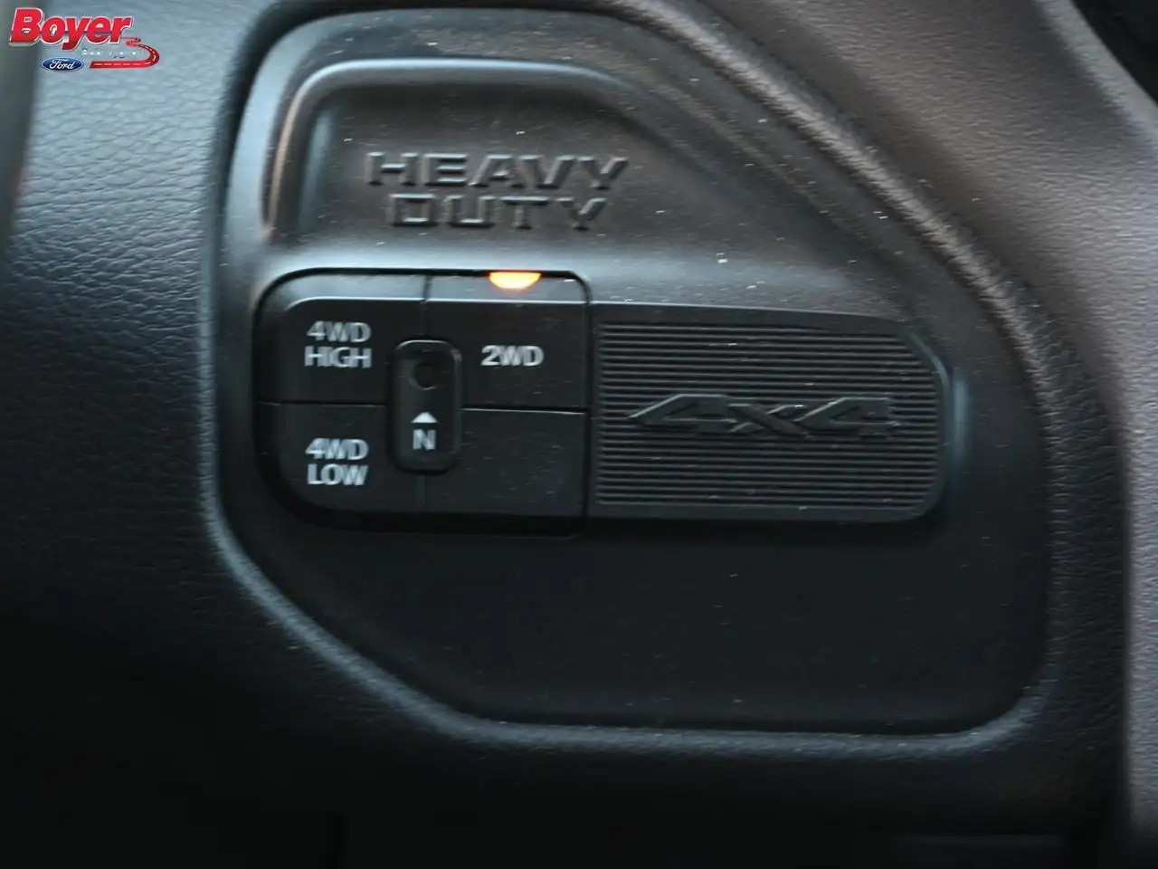 RAM 2500 снимка RAM 2500