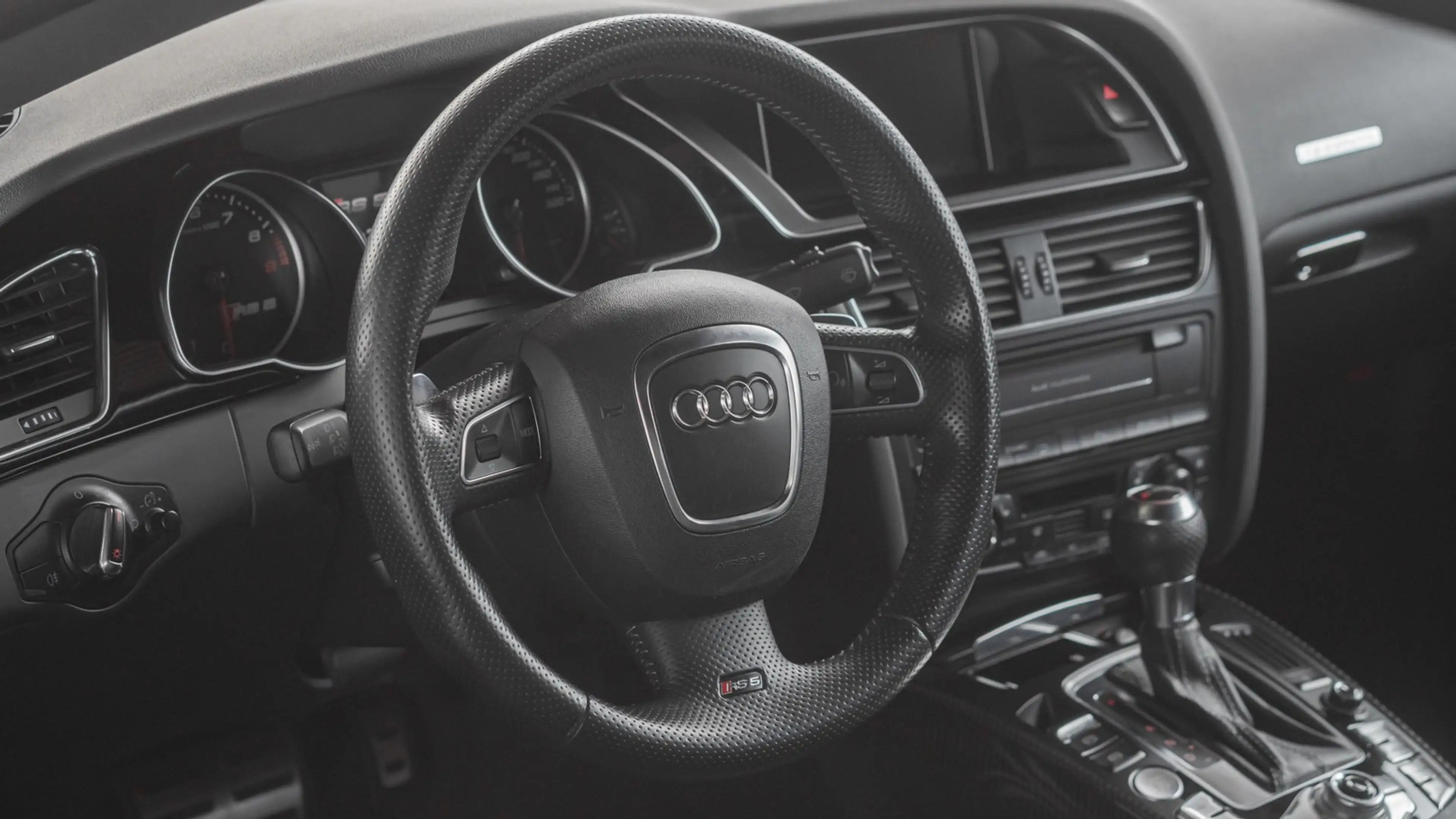 Audi RS5 B&O*MEMORY*ACC*CARBON — photo 14