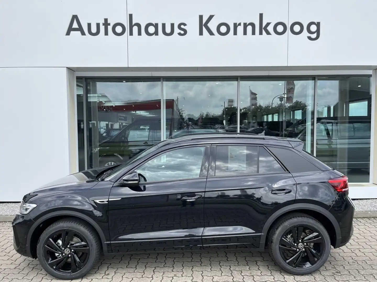 Volkswagen T-Roc 1.5 TSI DSG OPF R-Line "Black Style" AHK APP Black - 1