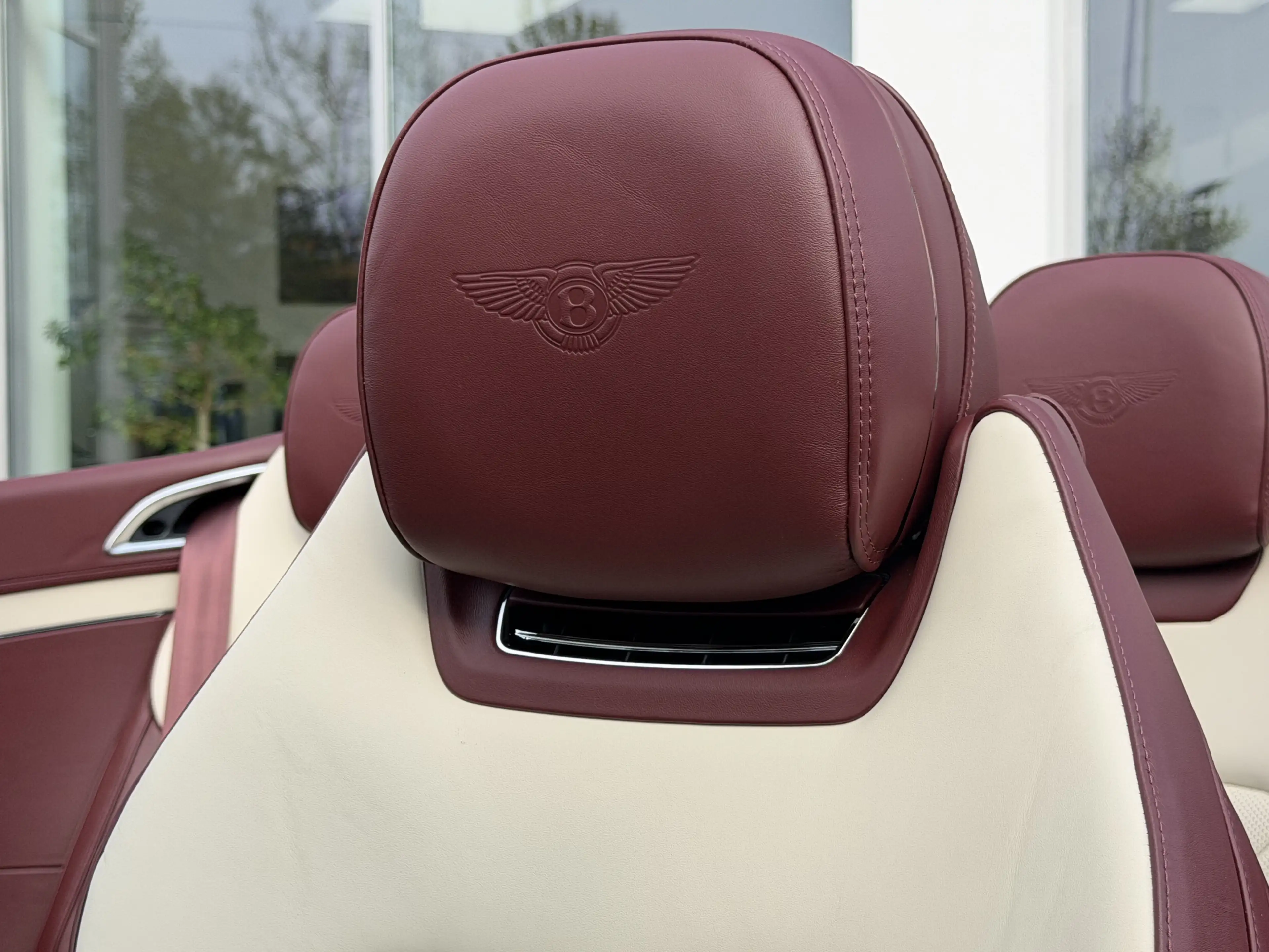 Bentley Continental GTC V8 Hybr.*Touring*Front Seat Comf* — photo 15