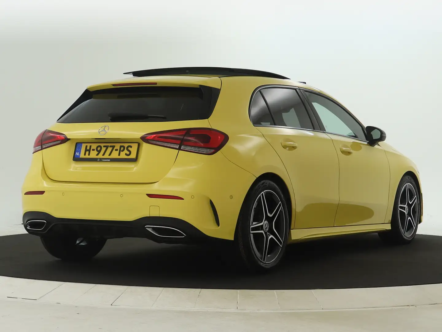 Mercedes-Benz A 180 Business Solution AMG | Lichtmetalen velgen | AMG Geel - 2