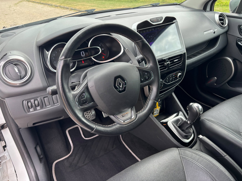 Renault Clio 1.2 GT RS — photo 12