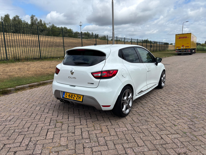 Renault Clio 1.2 GT RS — photo 3