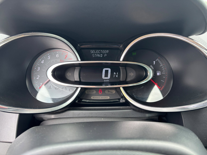 Renault Clio 1.2 GT RS — photo 14