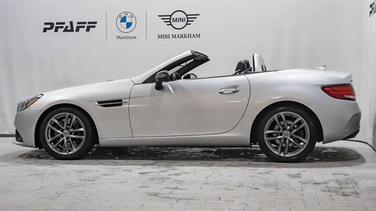 Mercedes-Benz SLC снимка Mercedes-Benz SLC