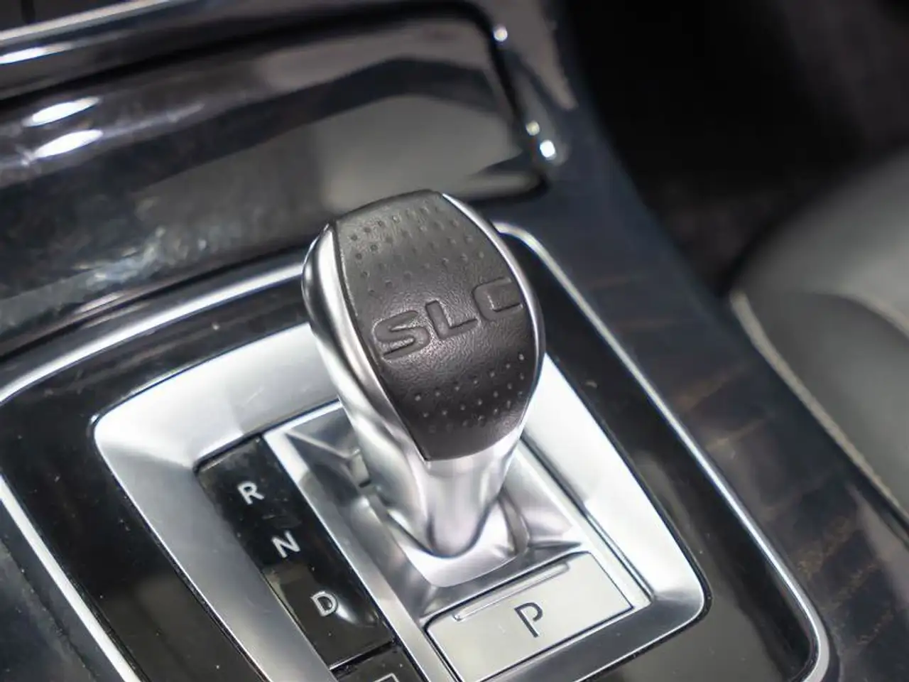 Mercedes-Benz SLC снимка Mercedes-Benz SLC