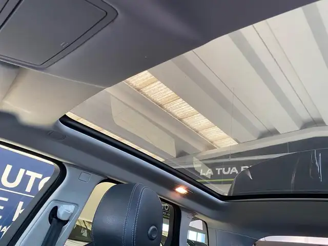 Land Rover Range Rover Evoque view 14