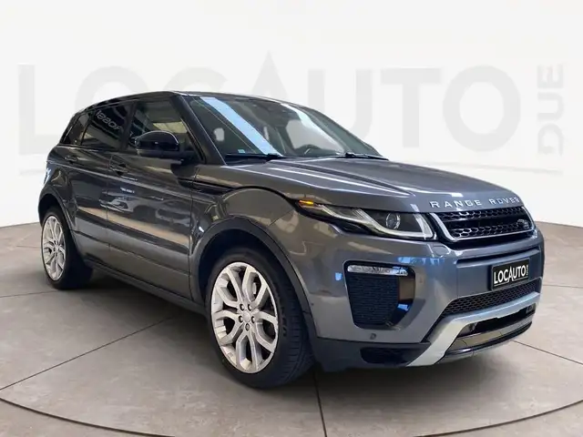Land Rover Range Rover Evoque view 3