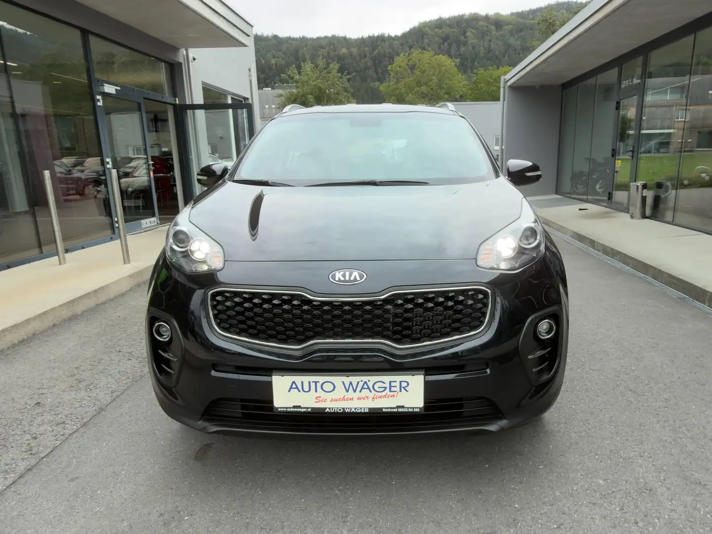 Kia Sportage Attract 2WD Schwarz - 2