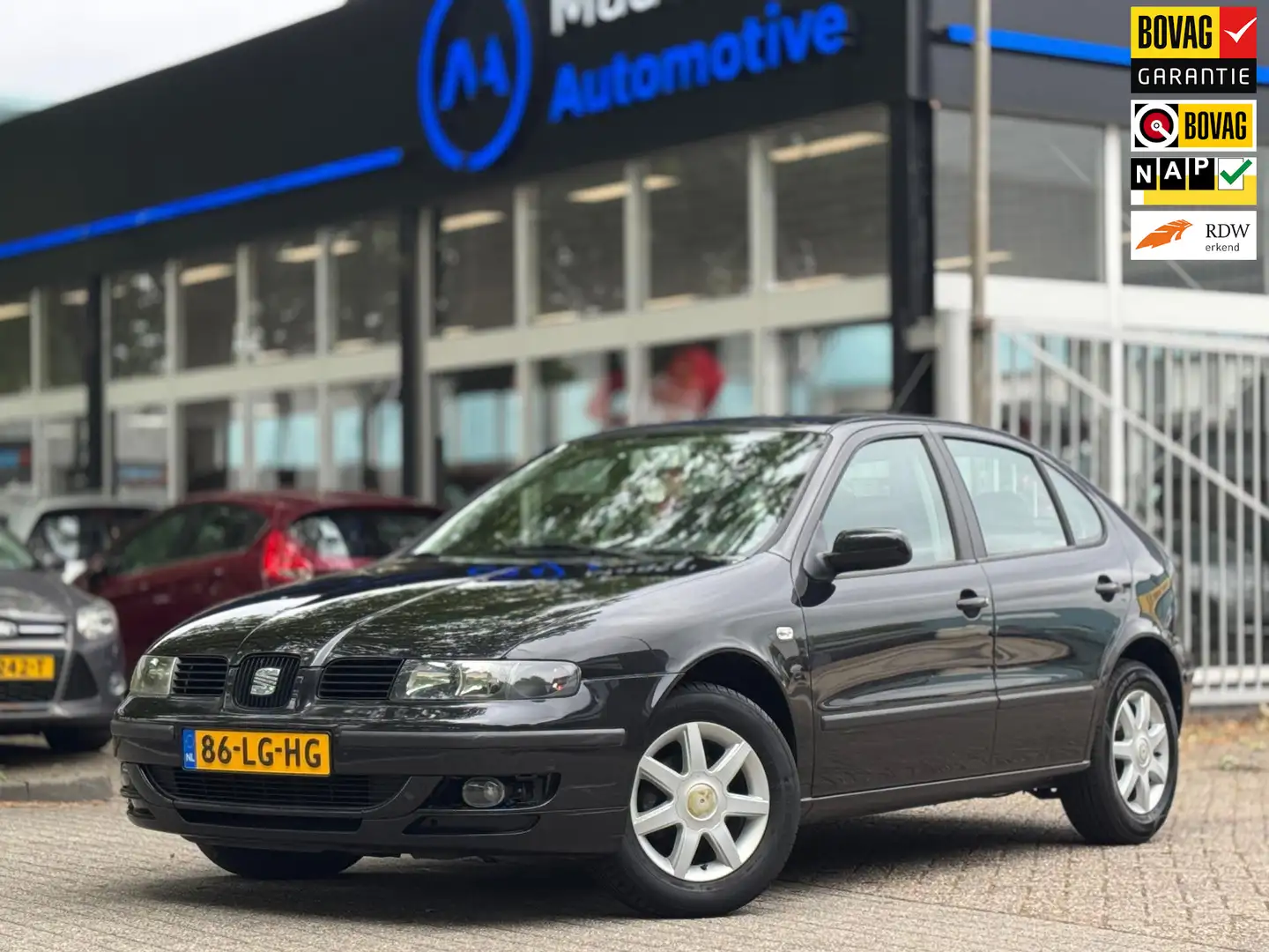 SEAT Leon 53.000km NAP Airco Trekhaak LM velgen Bluetooth Ni Noir - 1