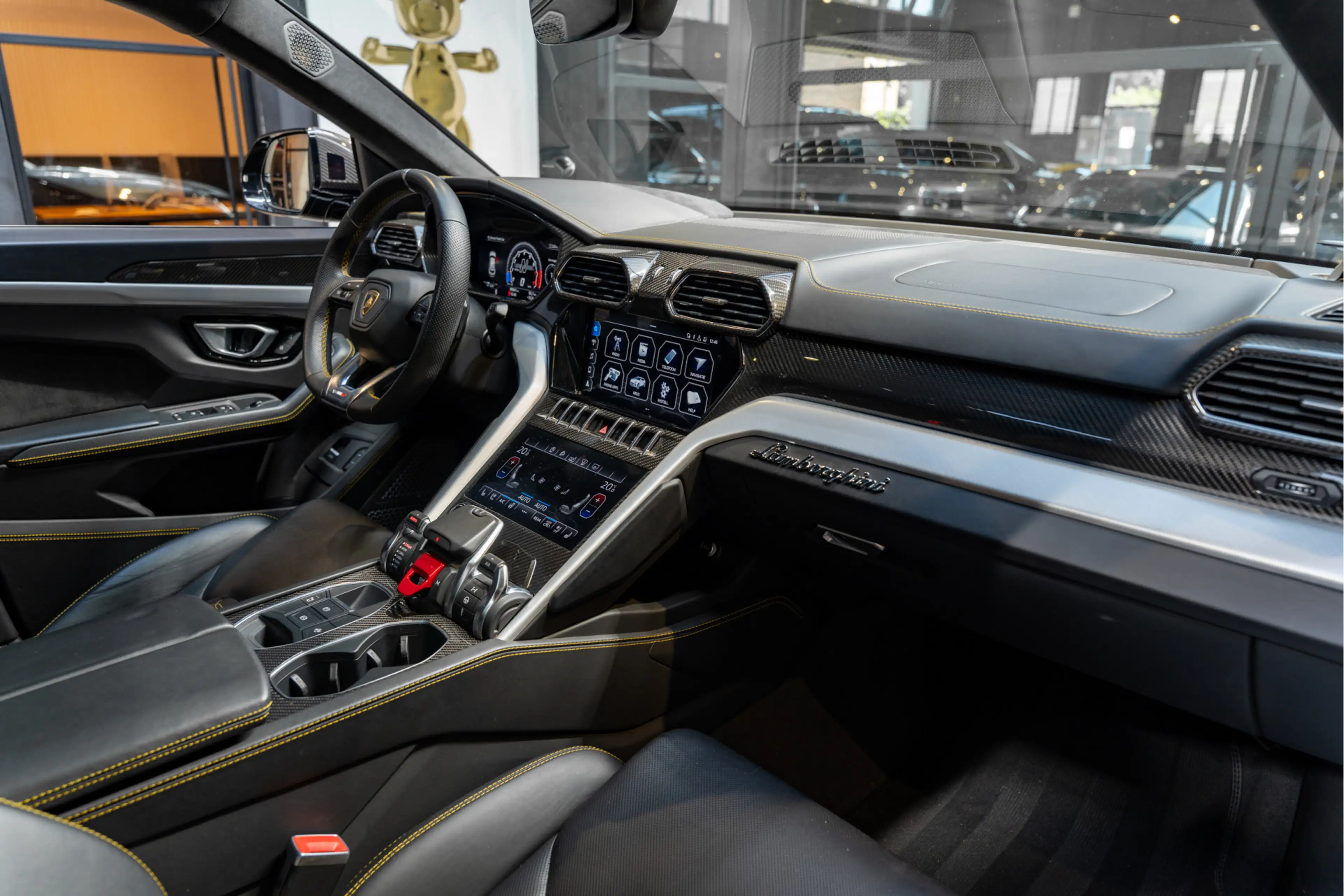 Lamborghini Urus Carbonpakket B&O Massage ACC HUD Urus 4.0 V8 — photo 8