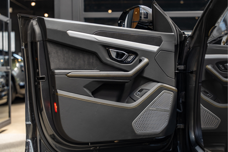 Lamborghini Urus Carbonpakket B&O Massage ACC HUD Urus 4.0 V8 — photo 28