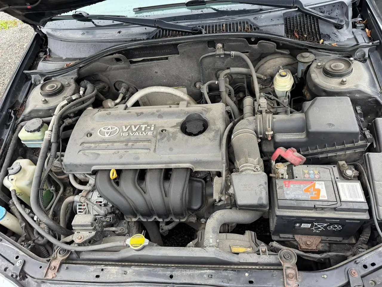Toyota Avensis 1.6, foto 10