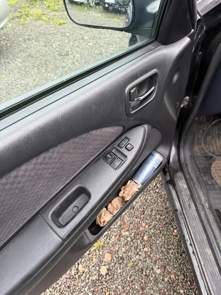 Toyota Avensis 1.6, foto 8