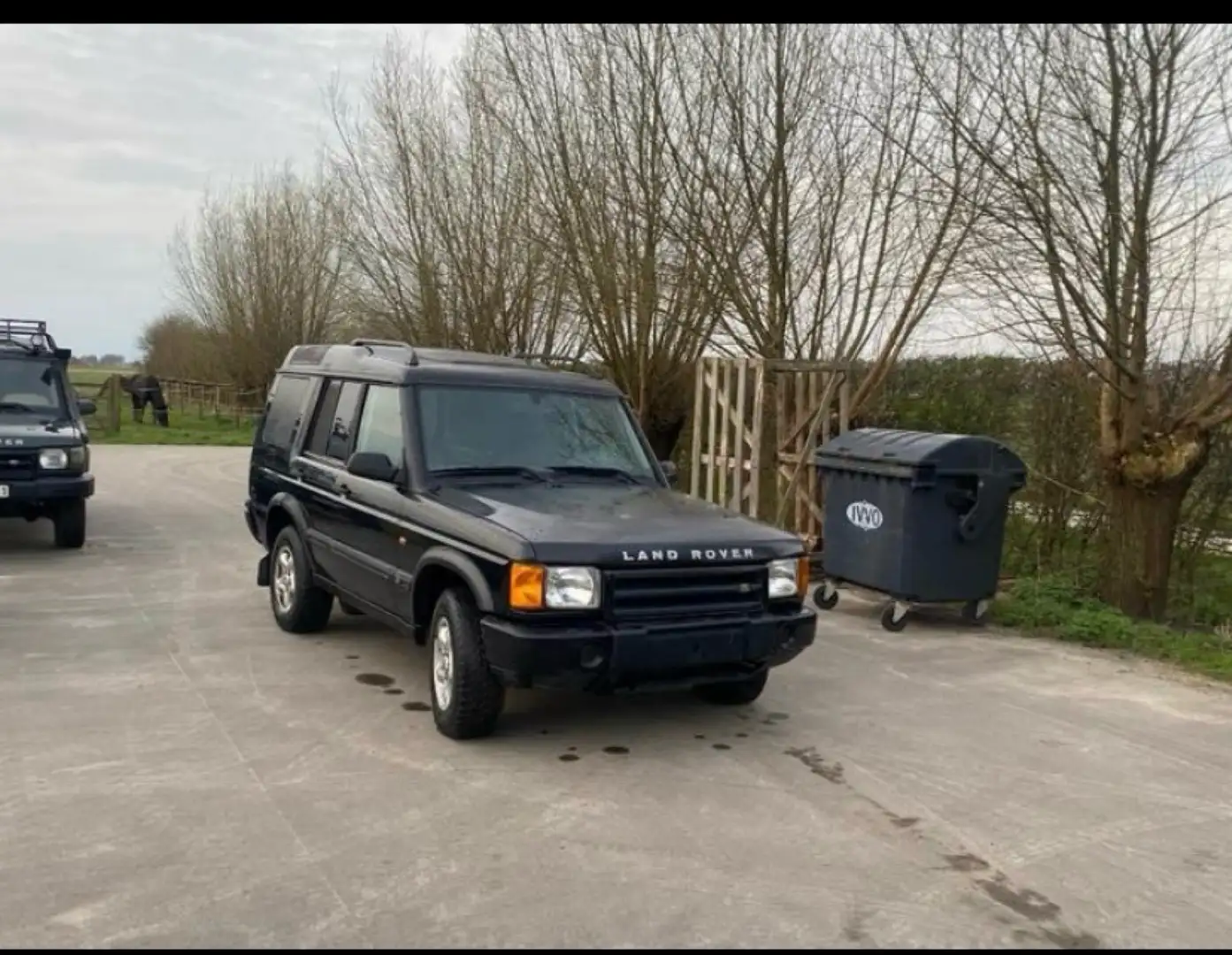 Land Rover Discovery Td5 Schwarz - 1