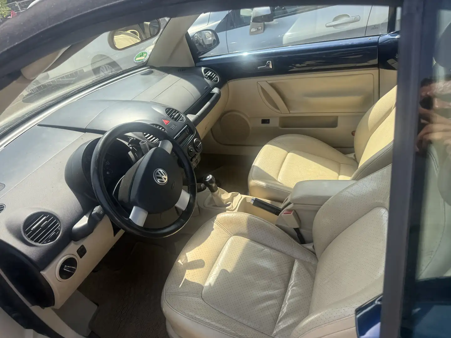 Volkswagen New Beetle 1.4 Highline Blau - 2