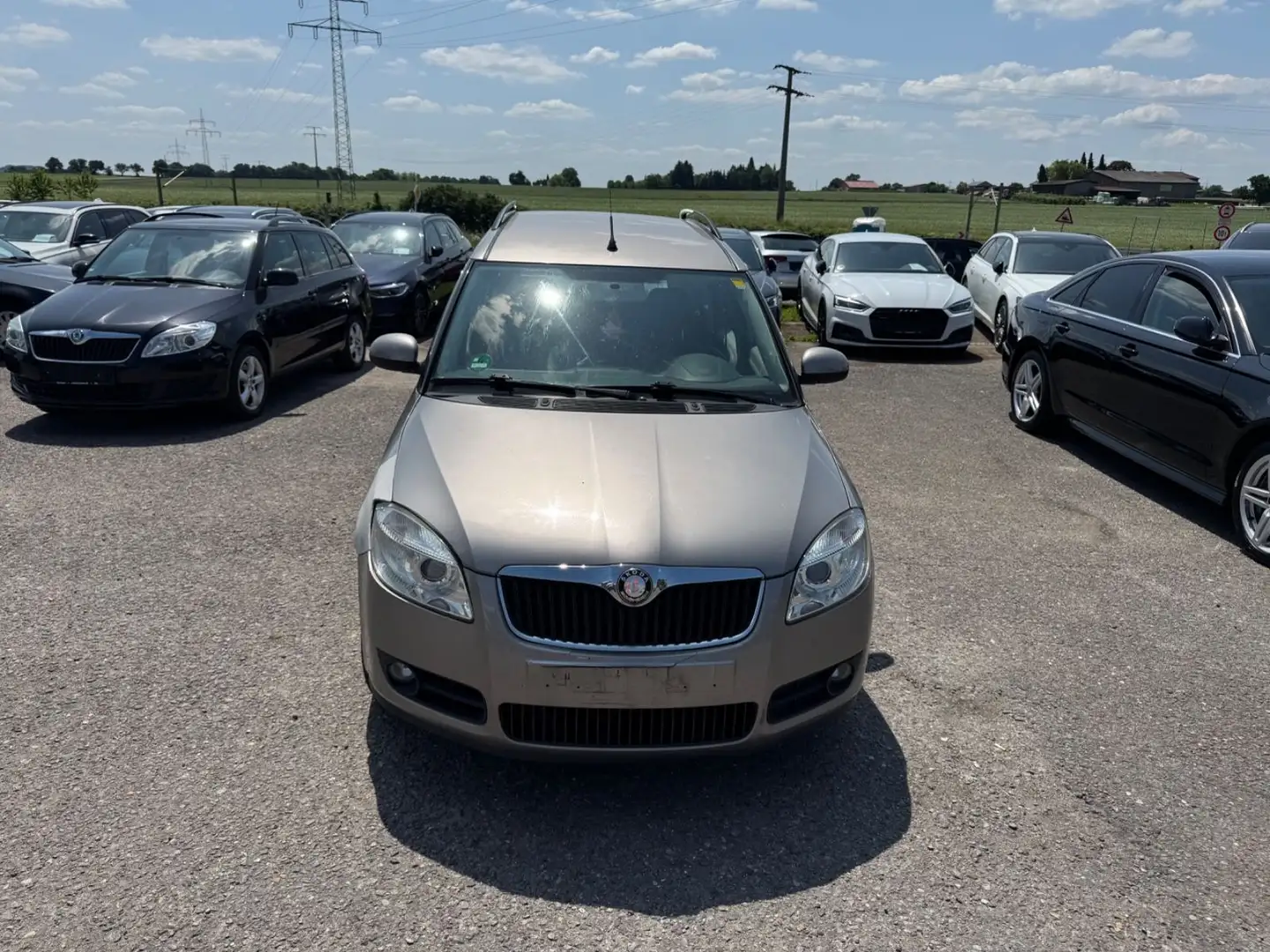 Skoda Roomster Style 1.4 AHK Klima Euro4 07/26 Beige - 2