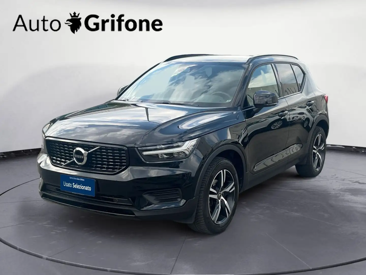 Volvo XC40 T3 R-design Zwart - 1