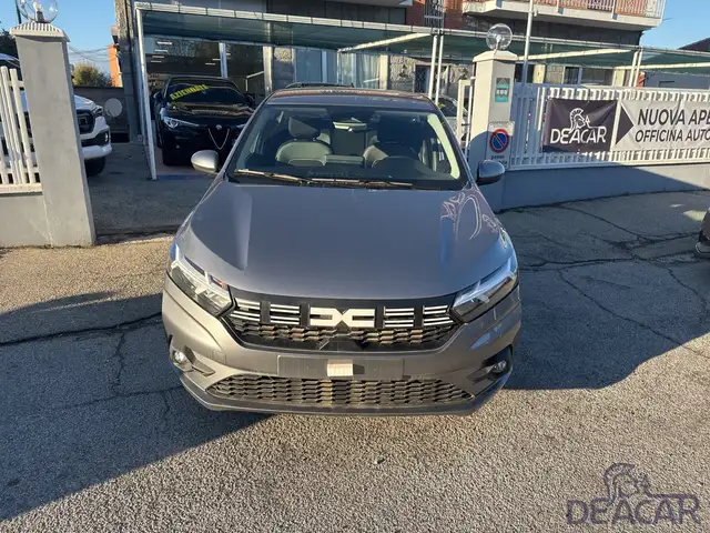 Dacia Sandero view 5