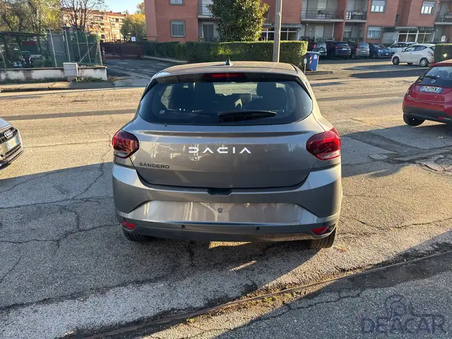 Dacia Sandero view 3