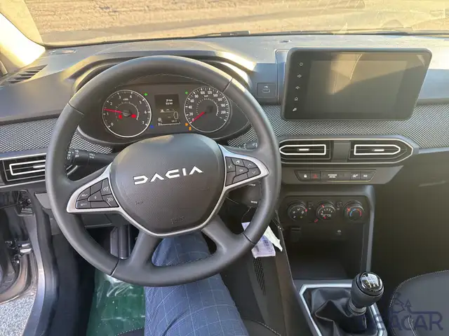 Dacia Sandero view 9
