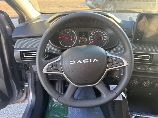 Dacia Sandero view 10