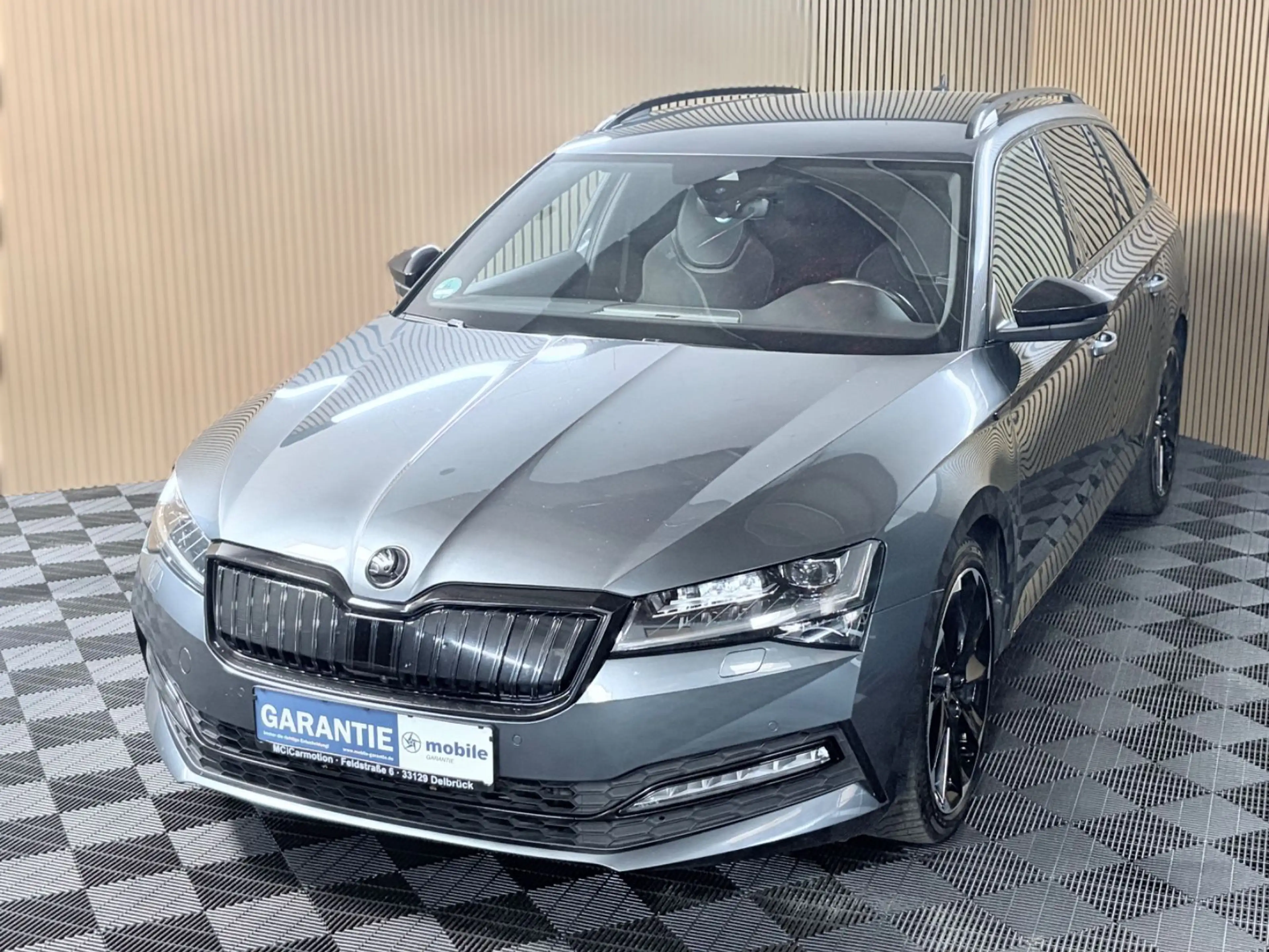 Skoda Superb Combi Sportline iV Hybrid/ StandHZG/ 360° — photo 6