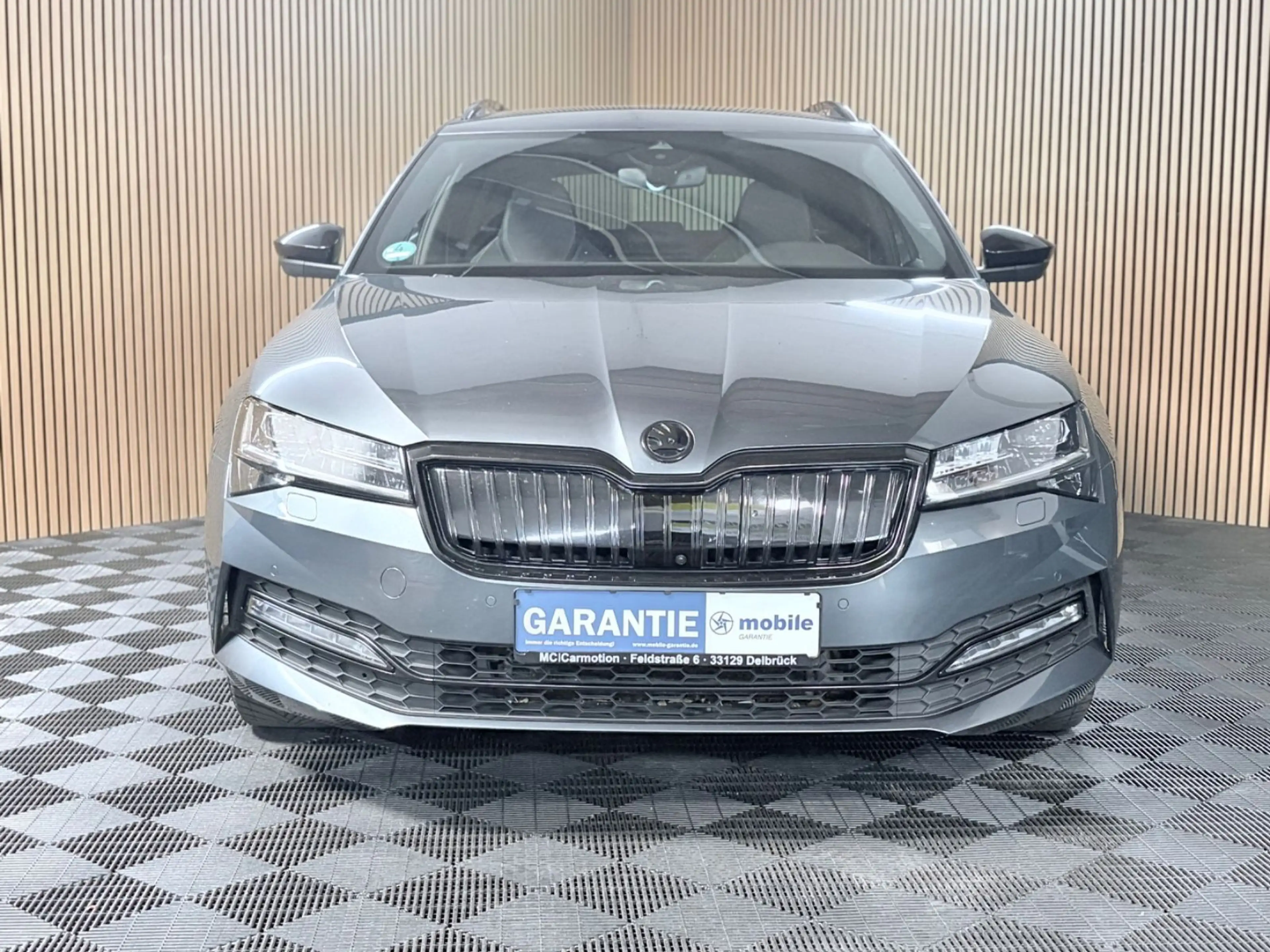 Skoda Superb Combi Sportline iV Hybrid/ StandHZG/ 360° — photo 7
