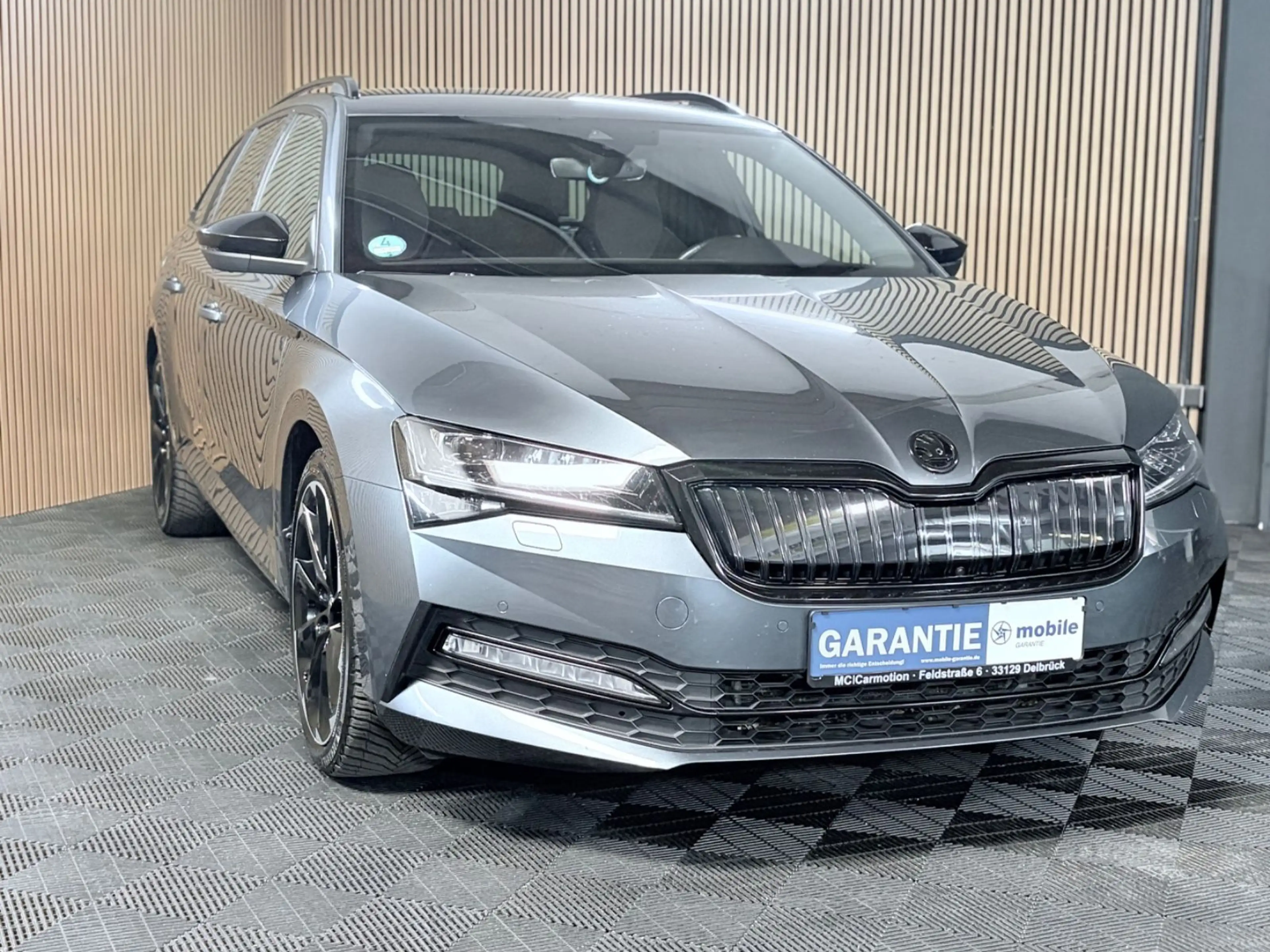 Skoda Superb Combi Sportline iV Hybrid/ StandHZG/ 360° — photo 10