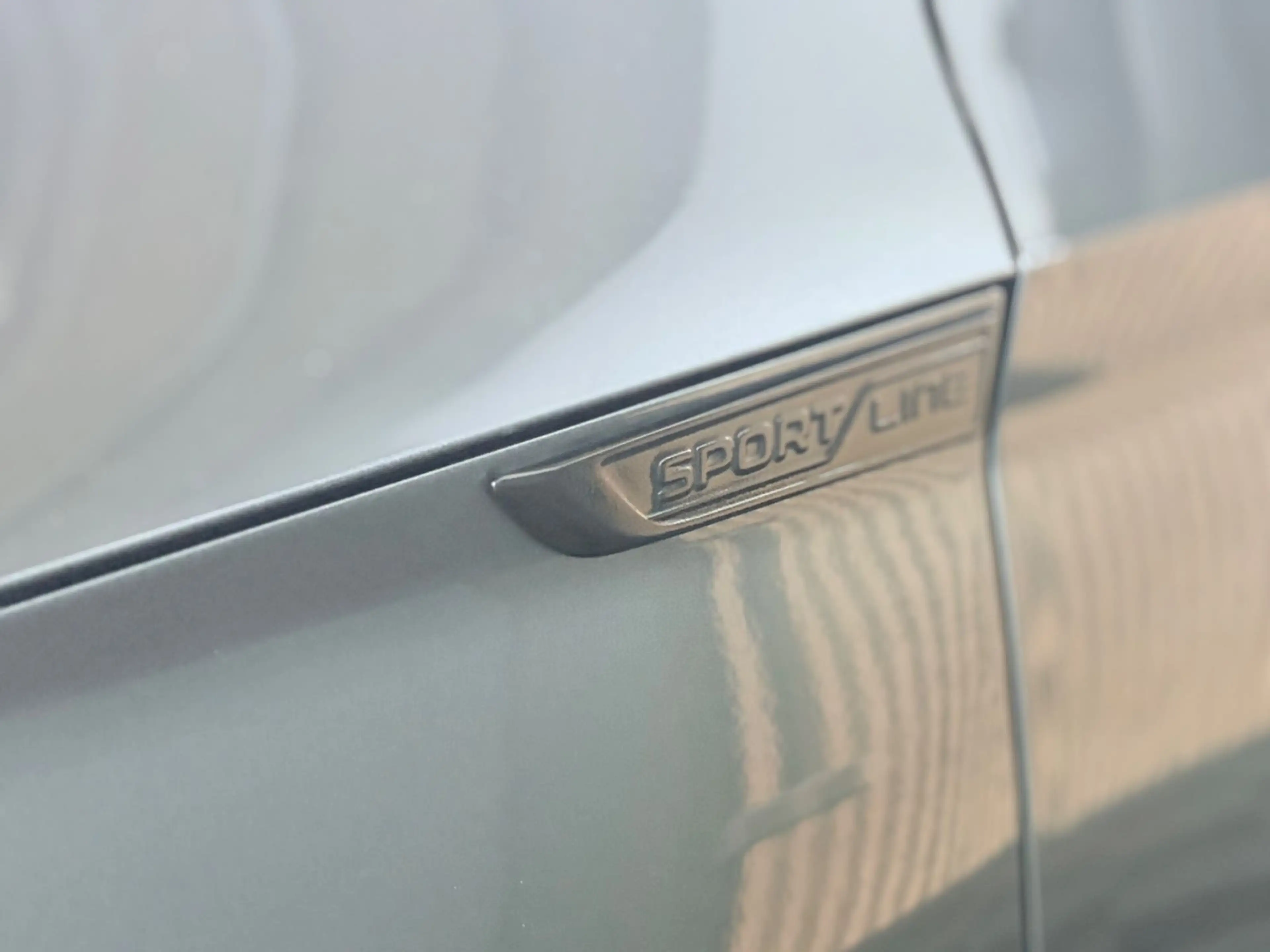Skoda Superb Combi Sportline iV Hybrid/ StandHZG/ 360° — photo 4