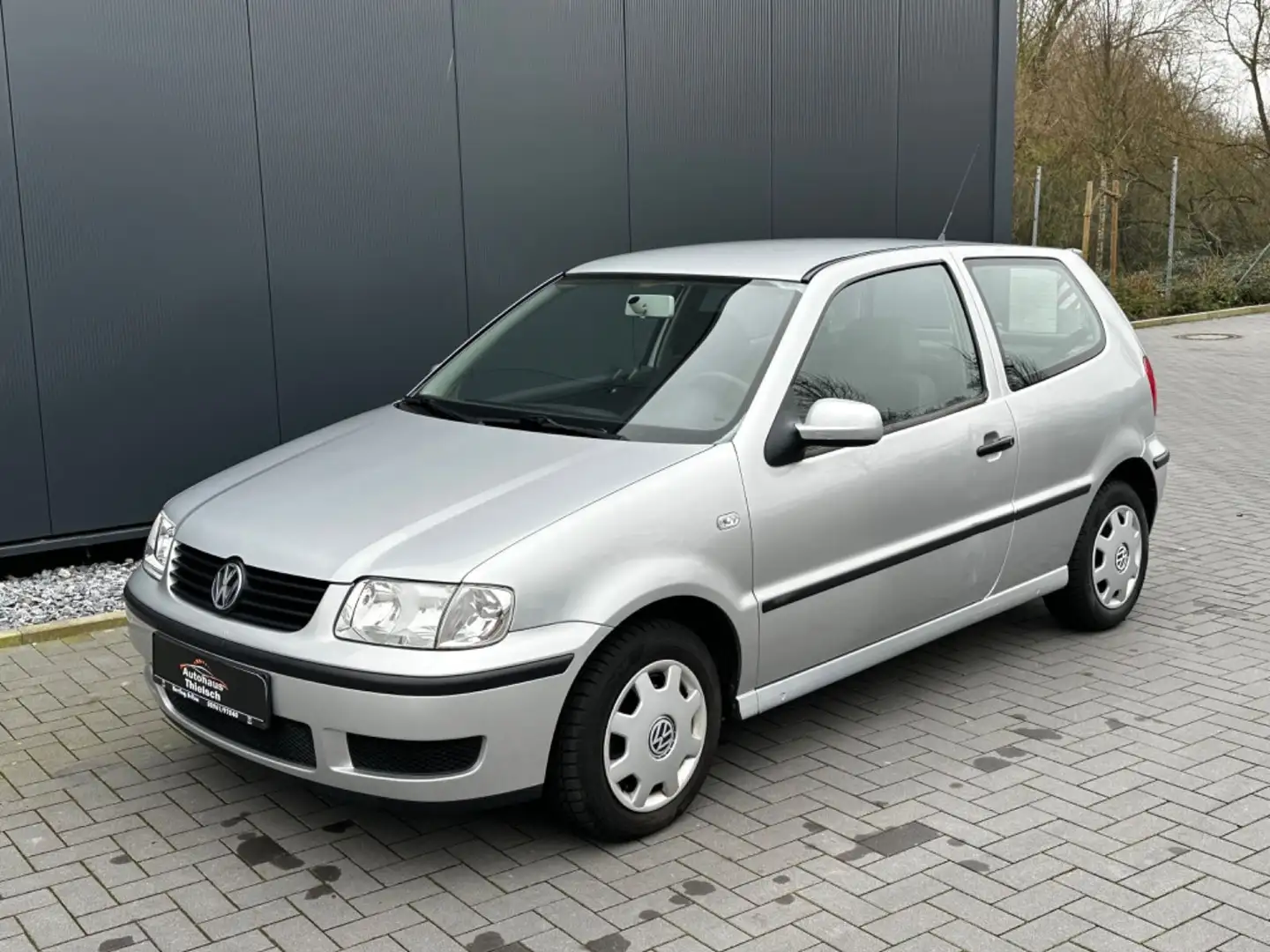Volkswagen Polo Silber - 1