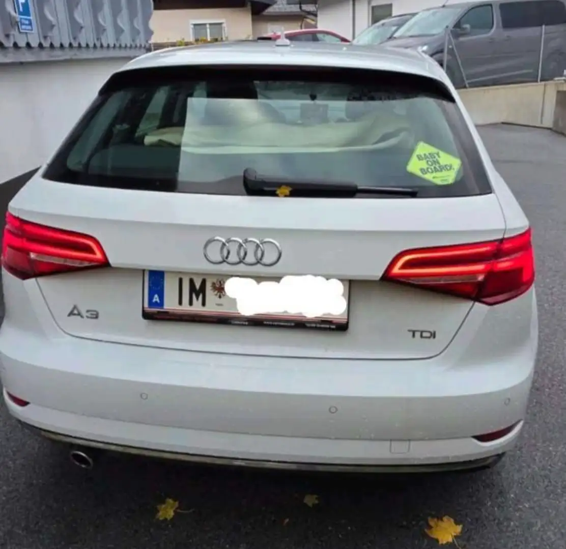 Audi A3 A3 SB 1,6 TDI Weiß - 2