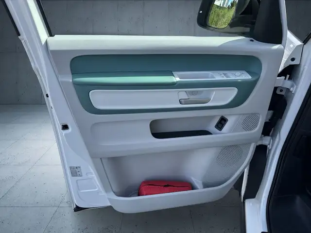 Volkswagen Id. Buzz view 22