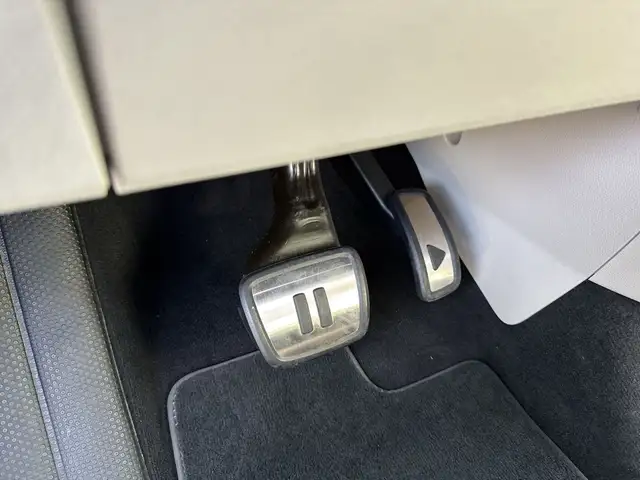 Volkswagen Id. Buzz view 23