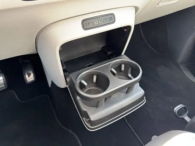 Volkswagen Id. Buzz view 30