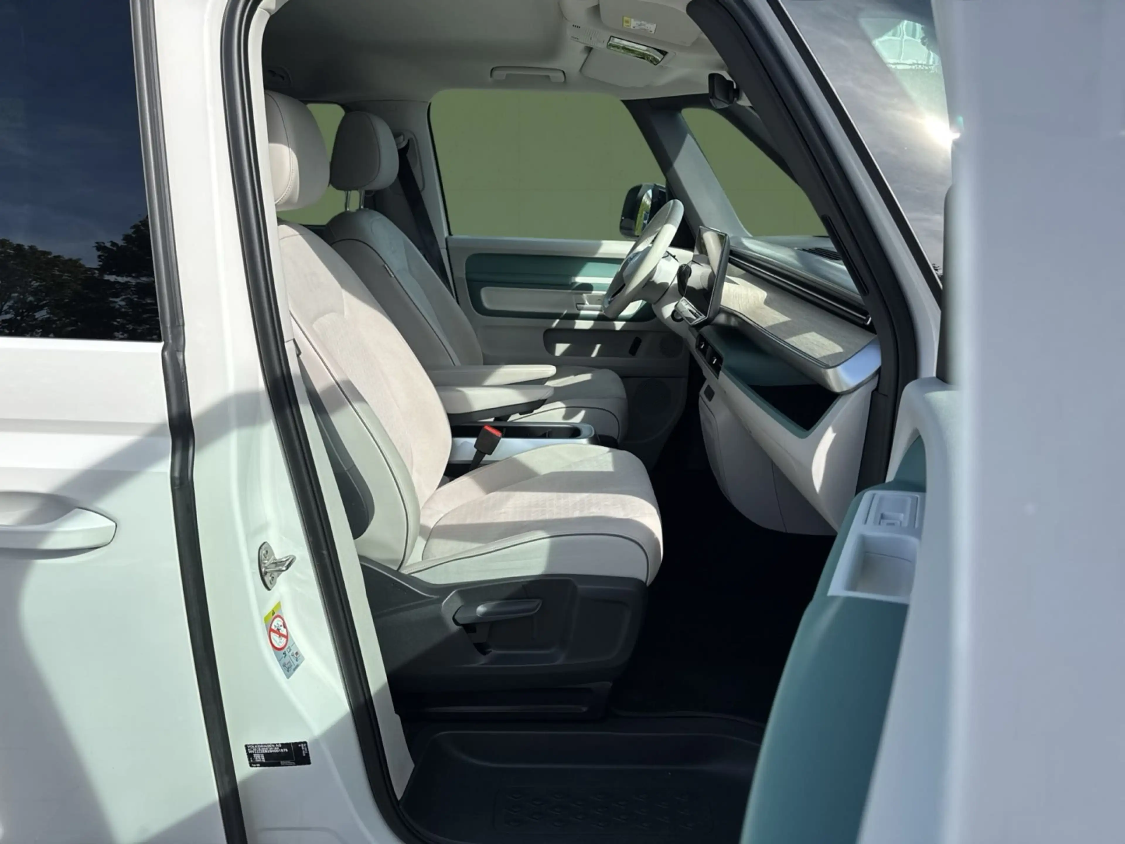 Volkswagen ID. Buzz ID.Buzz Pro Matrix/ACC/Kam/EasyO/AppCon/LHZ/21"/ — photo 15