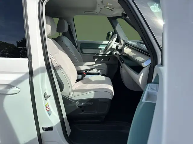 Volkswagen Id. Buzz view 15
