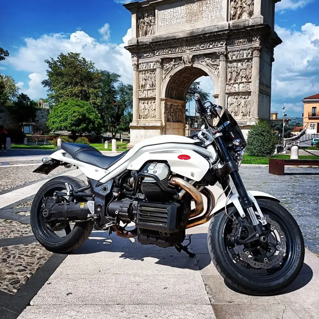 Moto Guzzi Griso 8V Bianco - 1