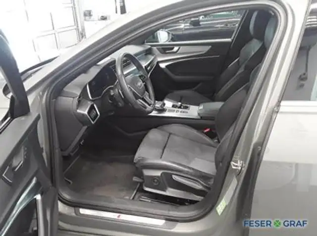 Audi A6 view 6