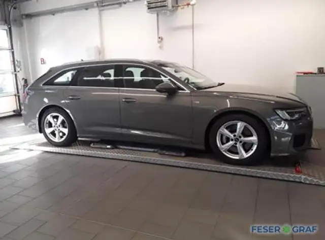 Audi A6 view 5