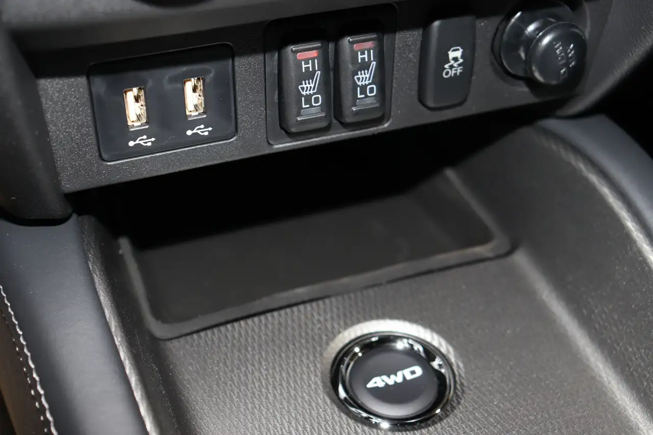 Mitsubishi RVR снимка Mitsubishi RVR