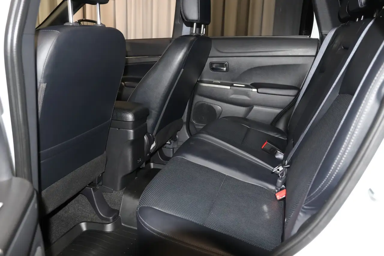 Mitsubishi RVR снимка Mitsubishi RVR