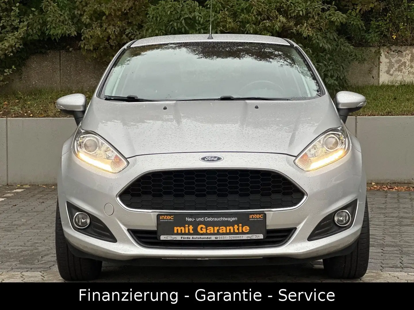 Ford Fiesta Celebration/LED/KLIMA/SHZ/ALU/TÜV NEU/TOP Silber - 2