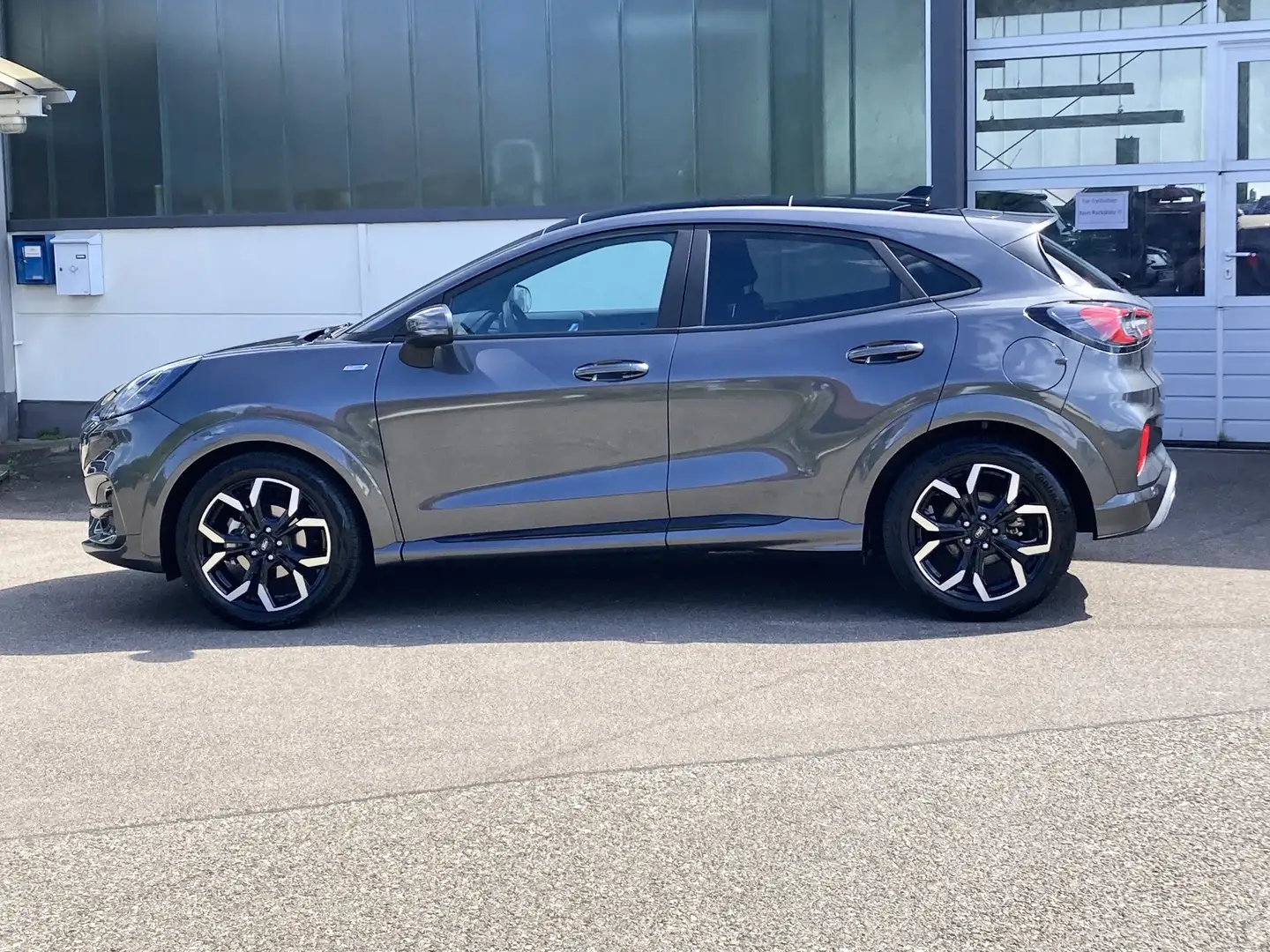 Ford Puma Hybrid Aut. ST-Line X Pano AHK Kamera Grijs - 2