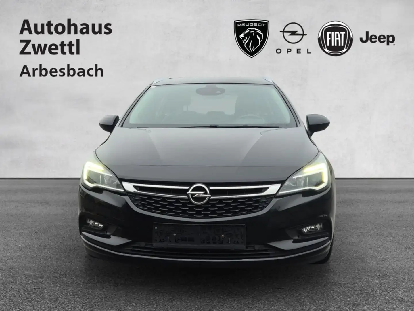 Opel Astra Kombi Schwarz - 2