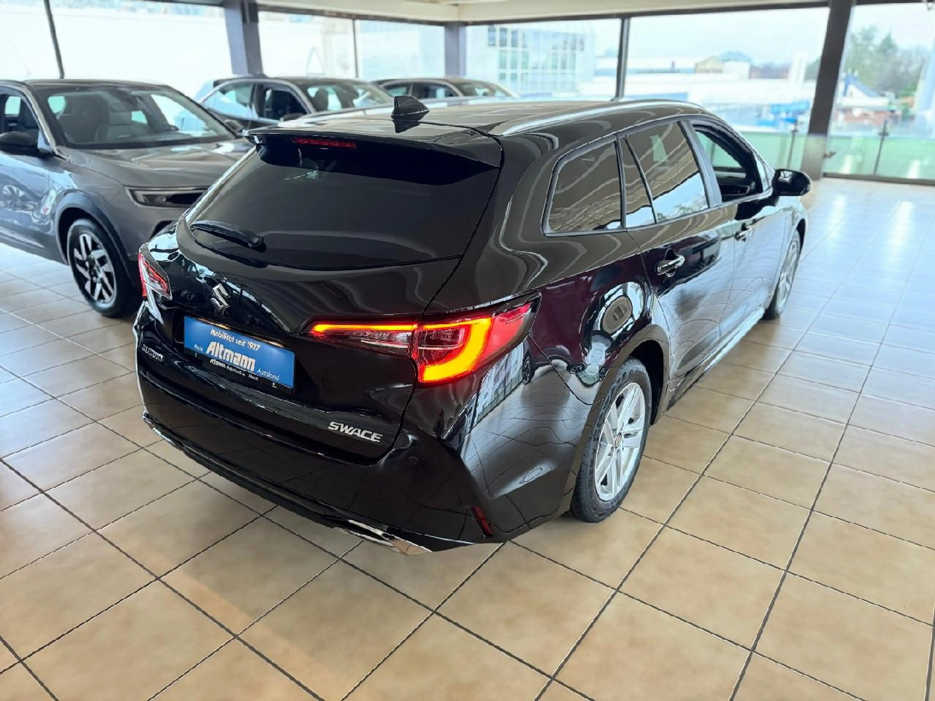 Suzuki Swace 1.8 Hybrid Comfort+ Kamera, nicht gefahren — photo 5