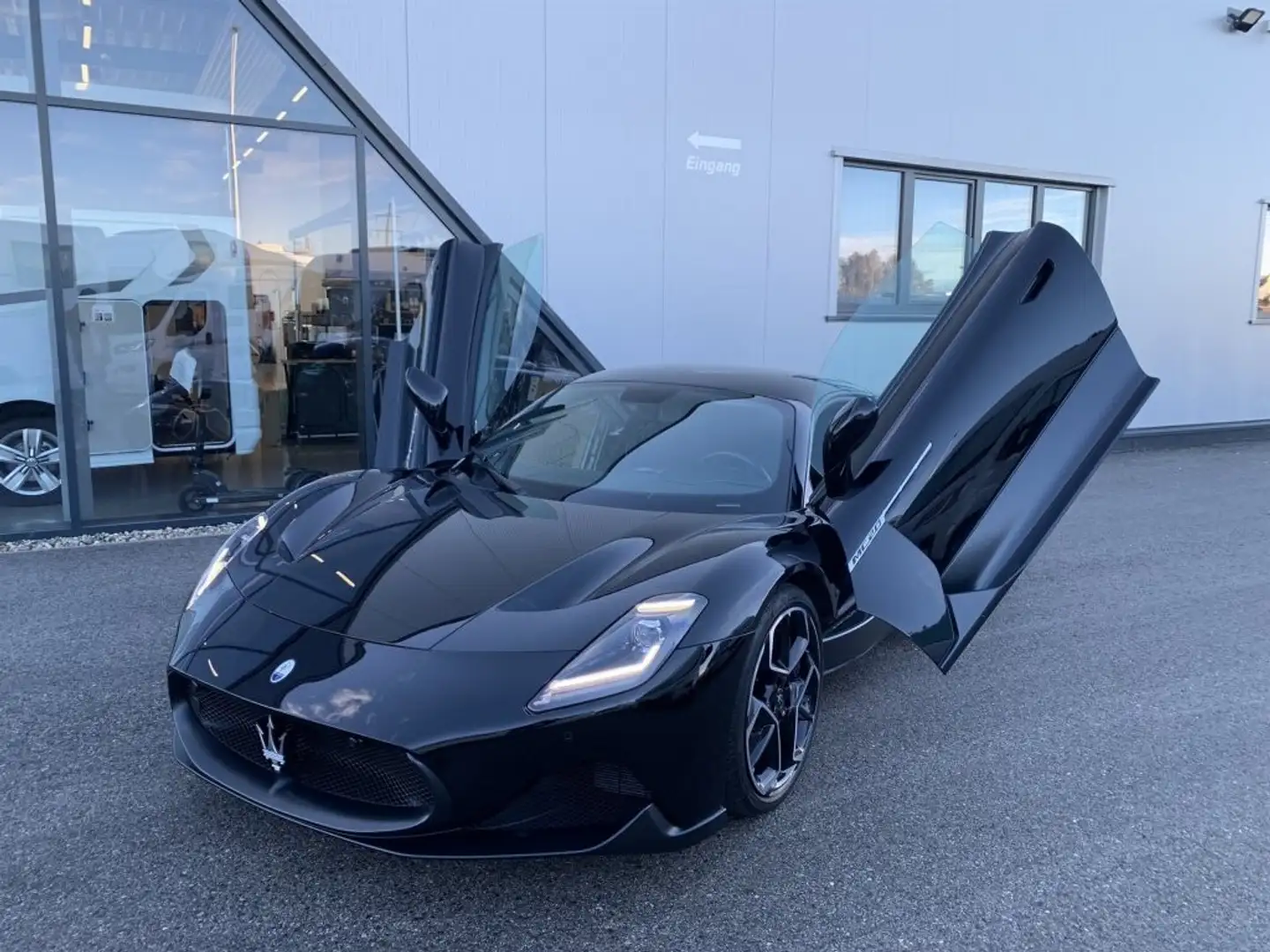 Maserati MC20 *Neuwagenzustand* Schwarz - 1