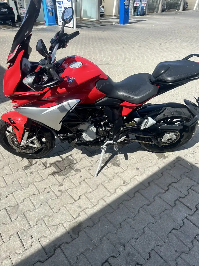 MV Agusta Turismo Veloce 800 - 1