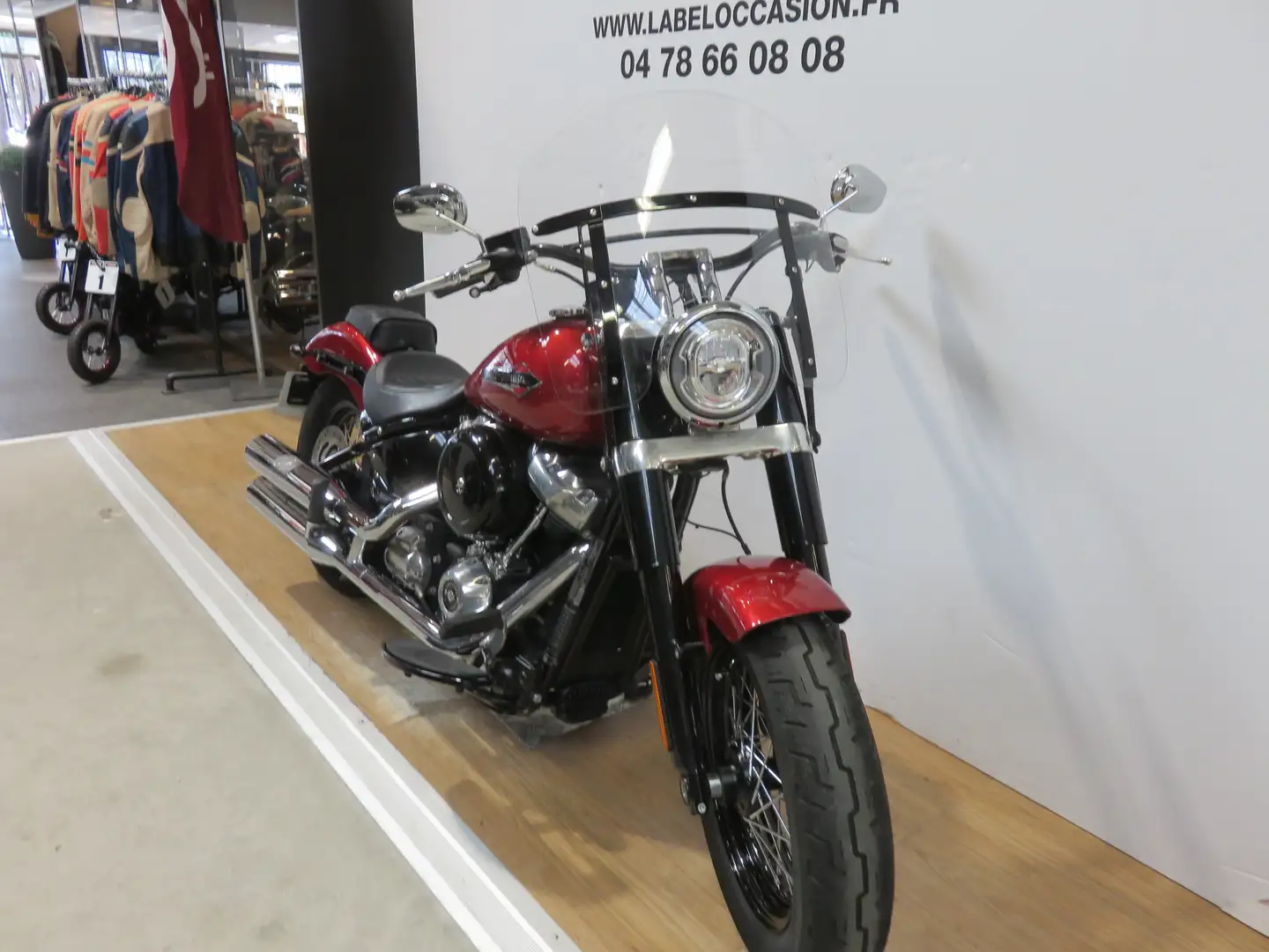 Harley-Davidson Softail Slim Roşu - 2