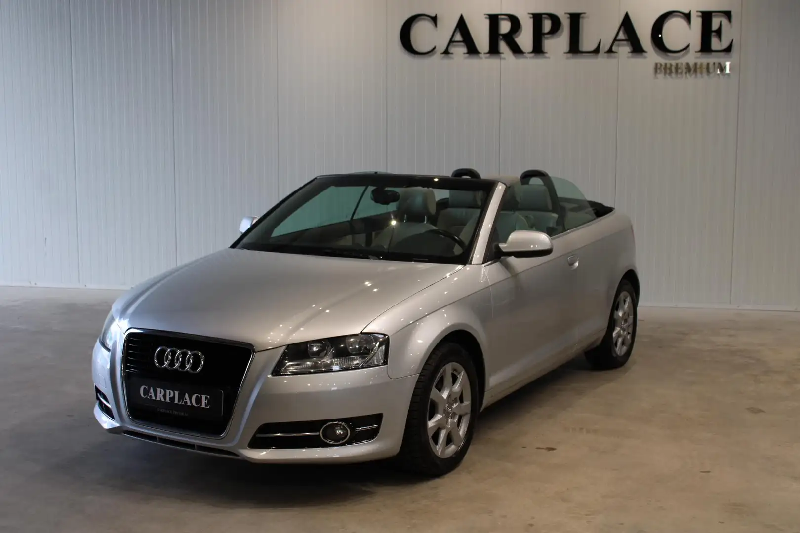 Audi A3 Cabriolet 1.2 TFSI Ambition Pro Line S Grijs - 2